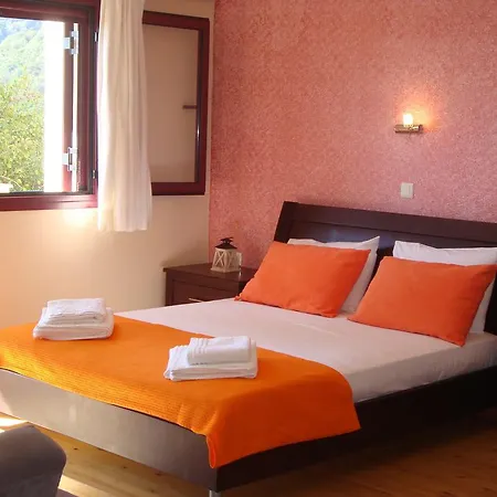 Mikros Gialos Apartments