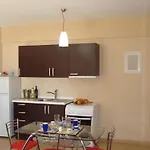 Mikros Gialos Apartments *