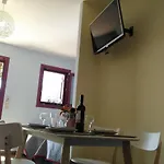 Mikros Gialos Apartments