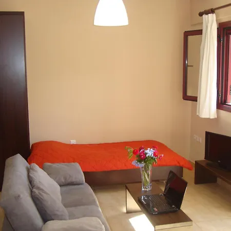 Mikros Gialos Apartments Apartman *