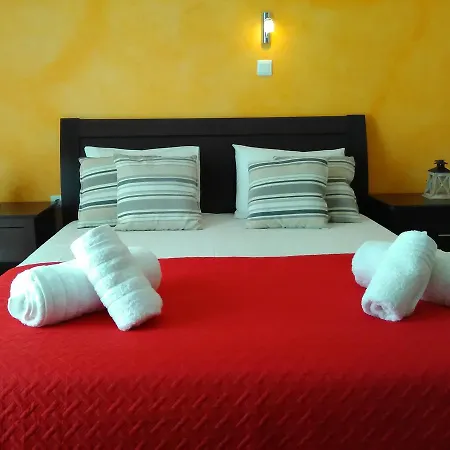 Mikros Gialos Apartments Apartman