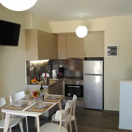 Mikros Gialos Apartments Apartman *