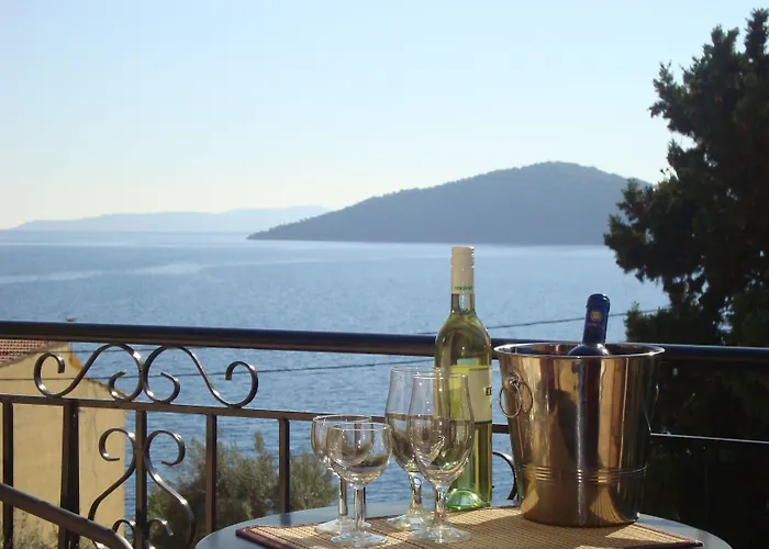 Mikros Gialos Apartments Mikros Gialos