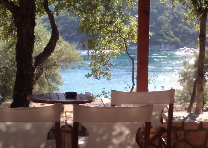 Mikros Gialos Apartments Appartement