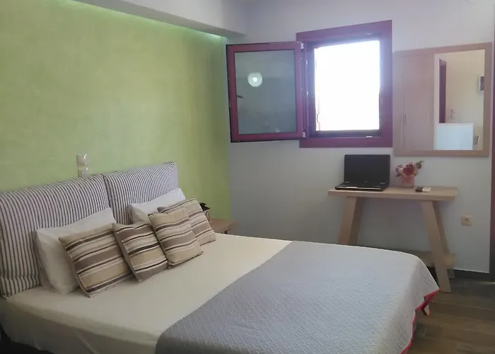 Mikros Gialos Apartments * Mikros Gialos